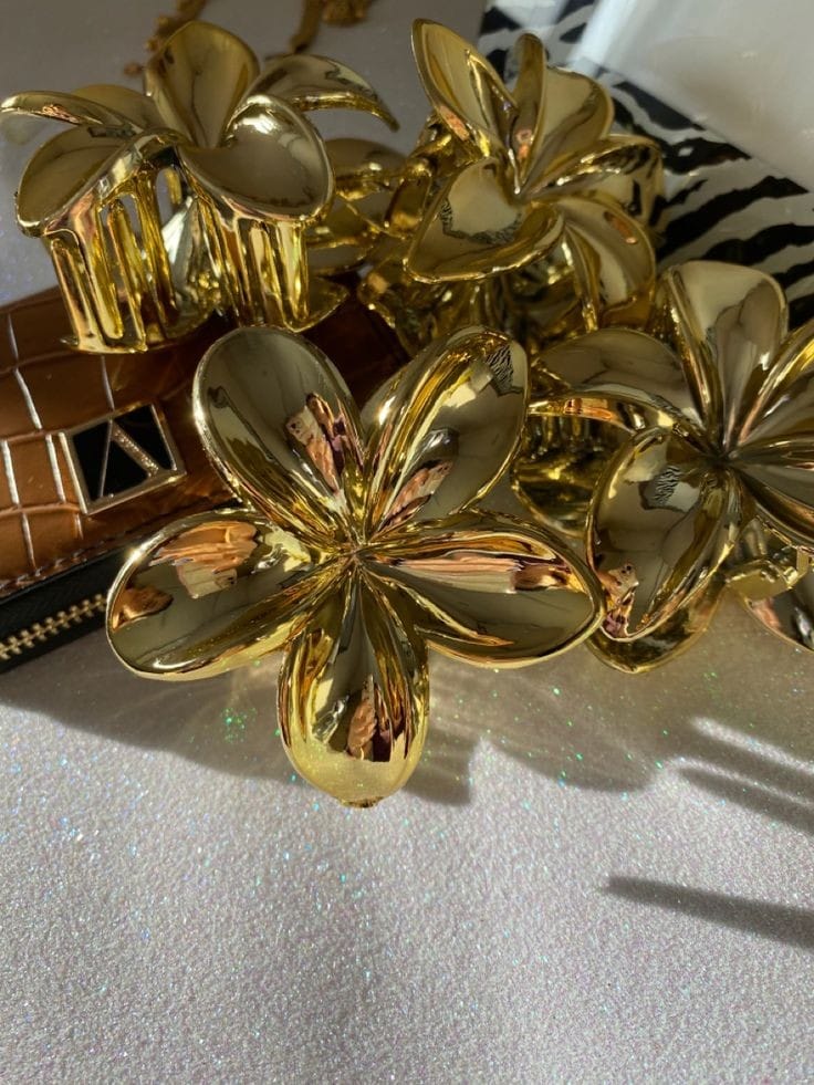 Elegant Silver Flower Hair Clip