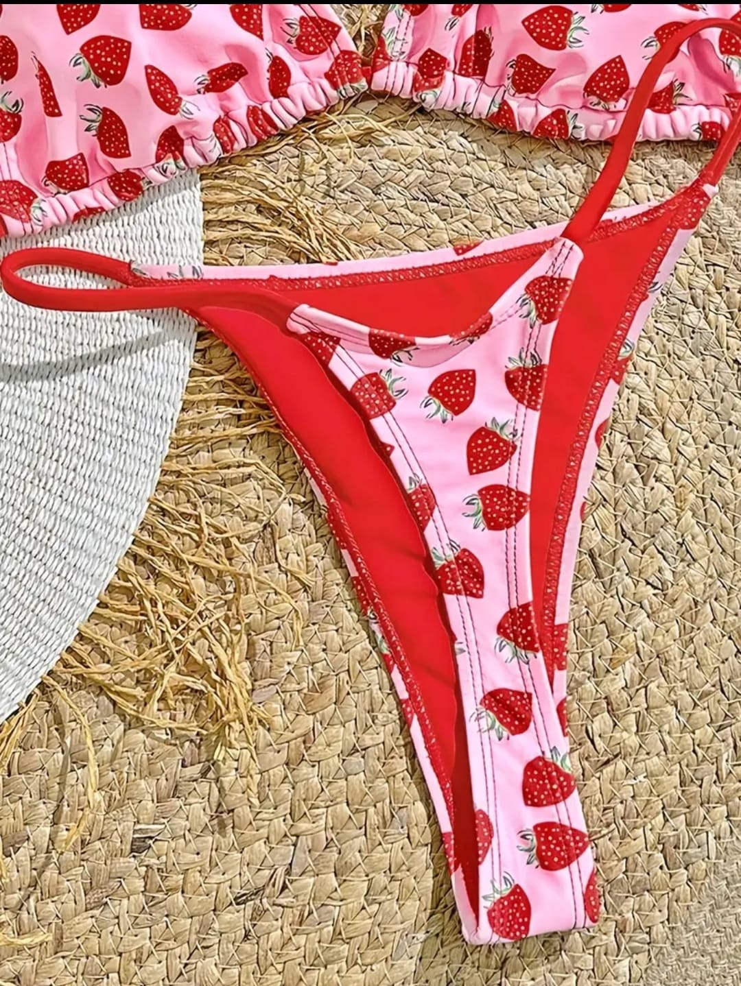 Strawberry Fresh Print swimsuit 2 pieces, fashionable design