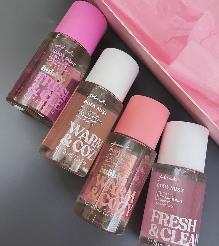 Victoria's Secret Mini Splashes Merry Mini Mists x 4 75 mL/2,5 fl oz