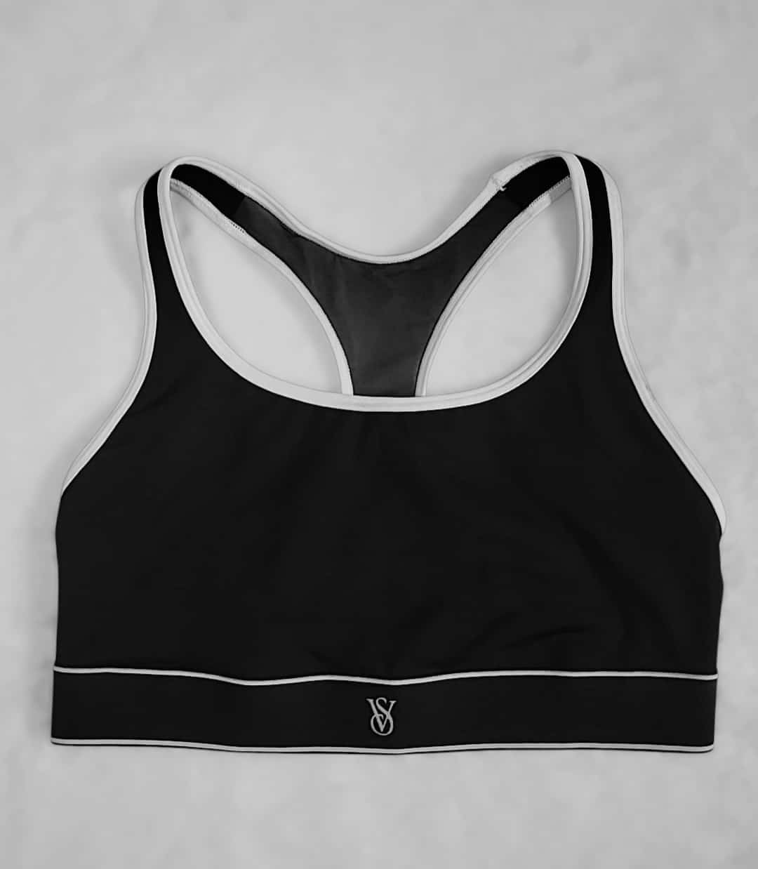 Top deportivo negro de Victoria's Secret