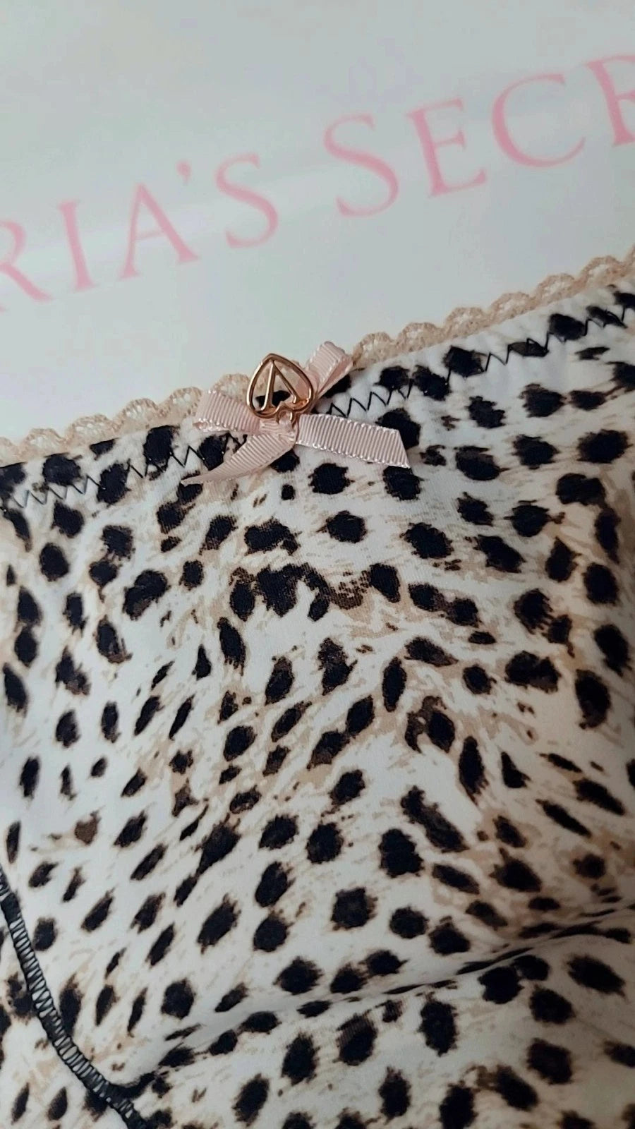 Calcinha modelo shortinho da Victoria's Secret, para o período menstrual.