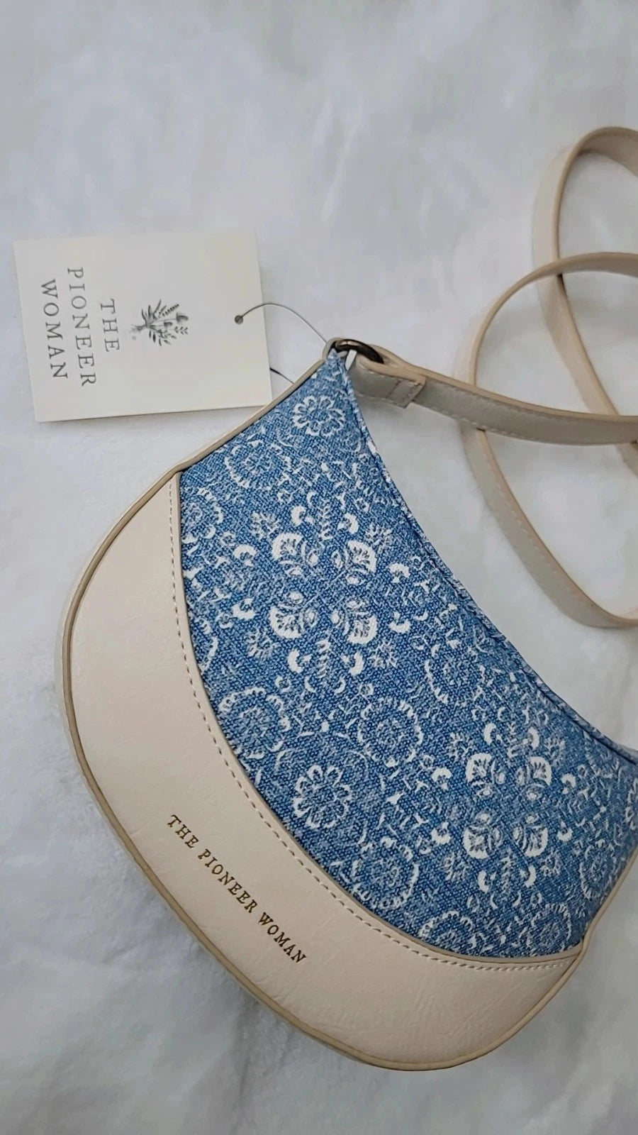 Bolso bandolera vaquero floral de The Pioneer Woman, estilo boho chic