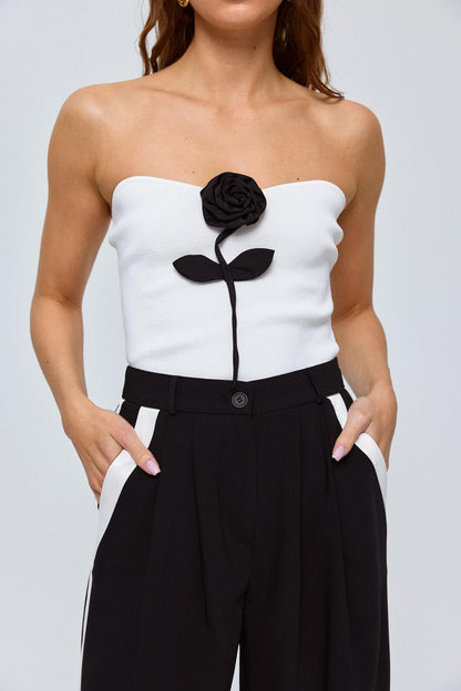 Top corto con detalles de rosas - Blanco