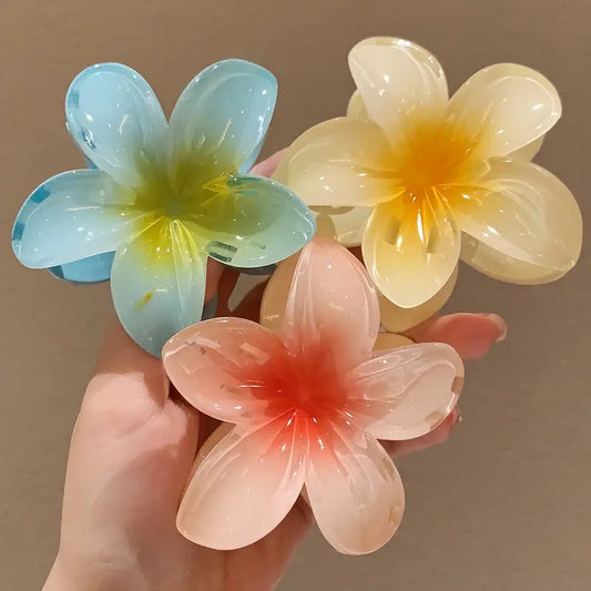 3 PCS Elegant Floral Hair Clip Set - Exquisite Plumeria Design, Durable Plastic Material, Suitable for Ages 14 and Up, Medium Size, Perfect for Everyday Wear, Hair Accessories for Women and Girls