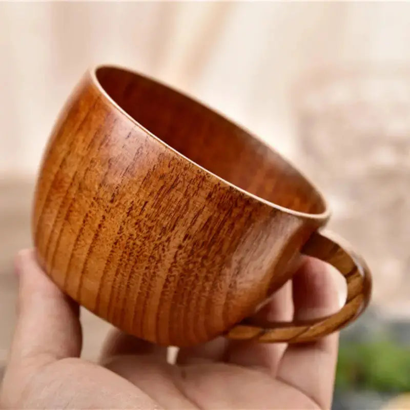 Taza de té y café sostenible de madera de dátil roja con asa: aislada, irrompible y reutilizable