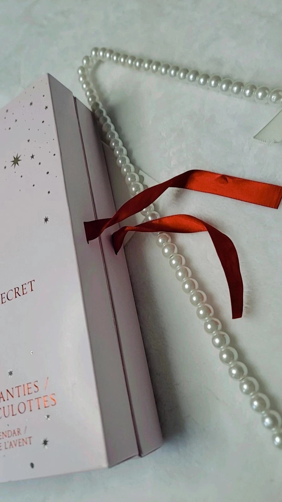 Calendário do Advento da Victoria's Secret com 12 calcinhas, edição limitada. Biquíni.