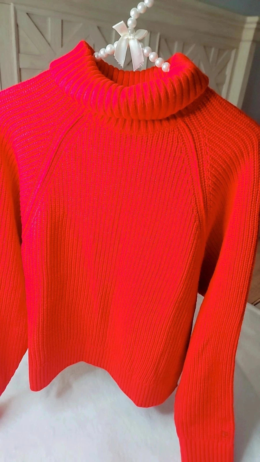 Suéter de cuello alto estilo universitario de Victoria's Secret