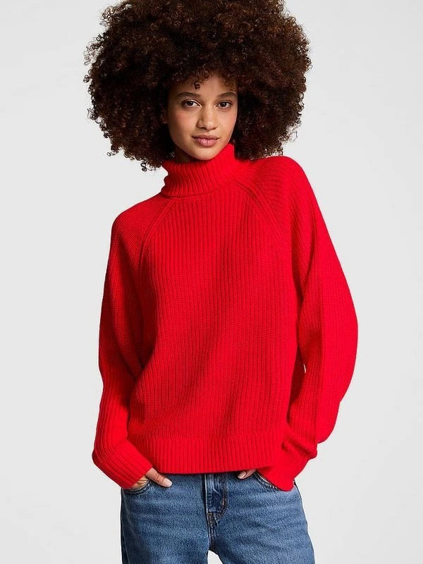 Suéter de cuello alto estilo universitario de Victoria's Secret