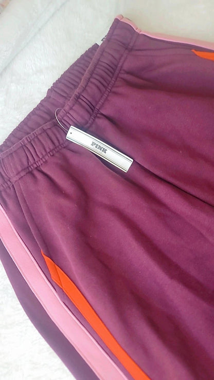 Calça de moletom Victoria's Secret Pink, modelo Ivy Fleece, corte reto e modelagem relaxada.