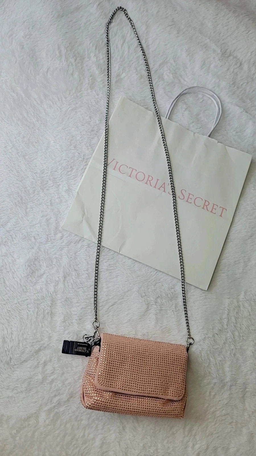 Bolsa transversal mini da Victoria's Secret, cor ouro rosa, fecho magnético.