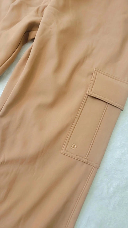 Pantalones cargo de tejido cepillado Victoria's Secret Pink, nuevos con etiqueta, forro color caramelo