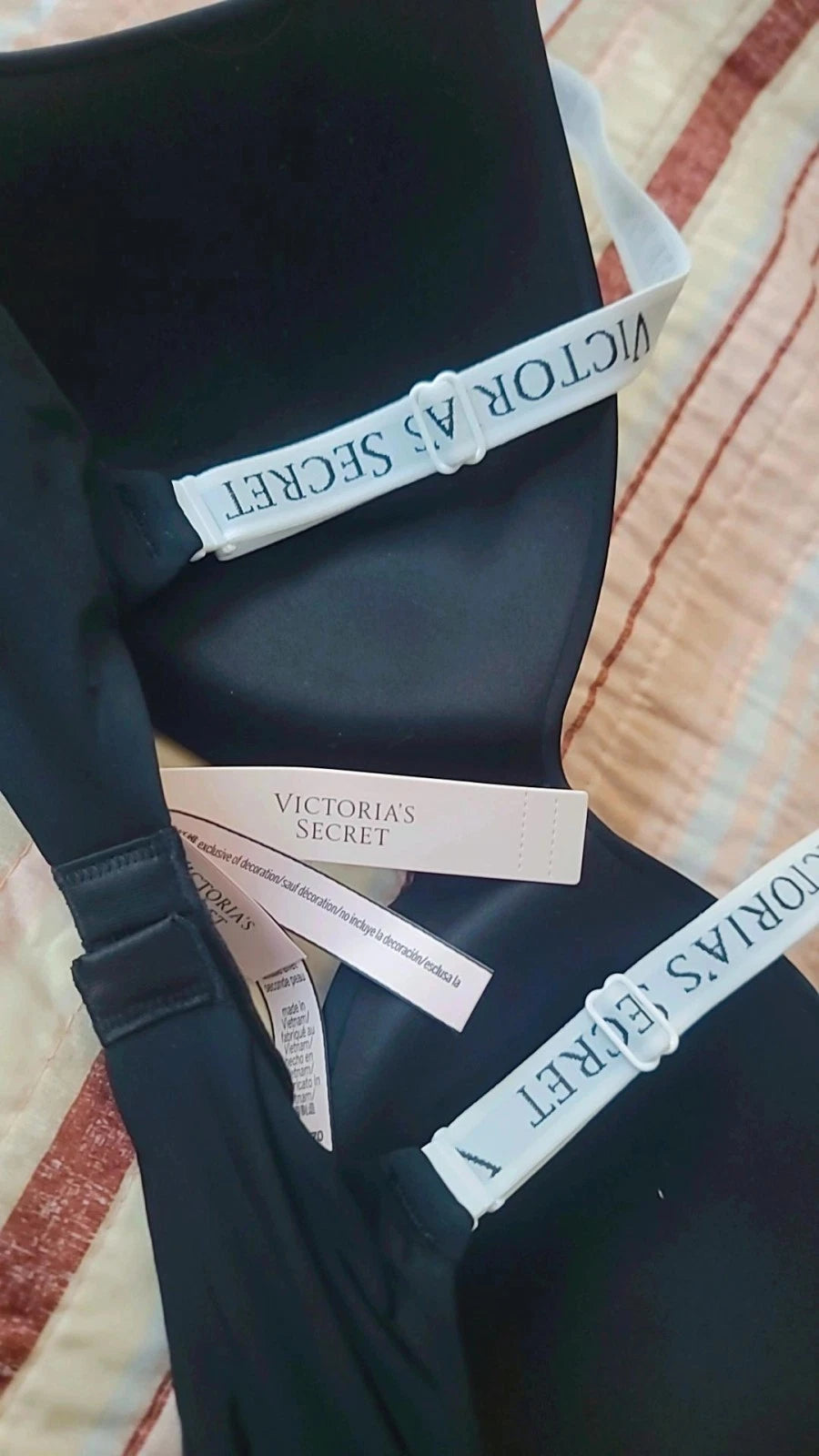 Sujetador Victoria's Secret con logo, ligeramente forrado y sin aros, talla 32D, negro