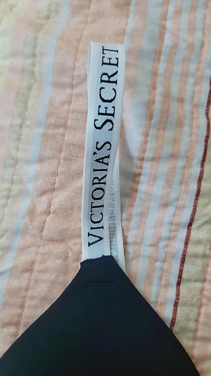 Sujetador Victoria's Secret con logo, ligeramente forrado y sin aros, talla 32D, negro