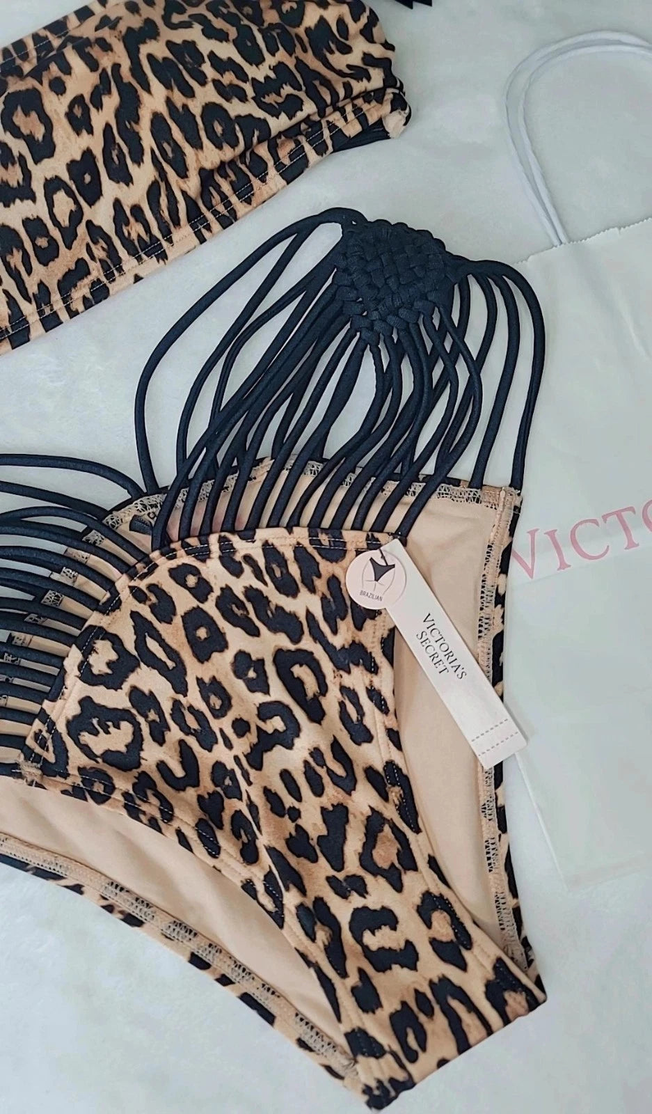Conjunto de biquíni Victoria's Secret, 2 peças, com detalhes em macramê para natação, alças não inclusas.