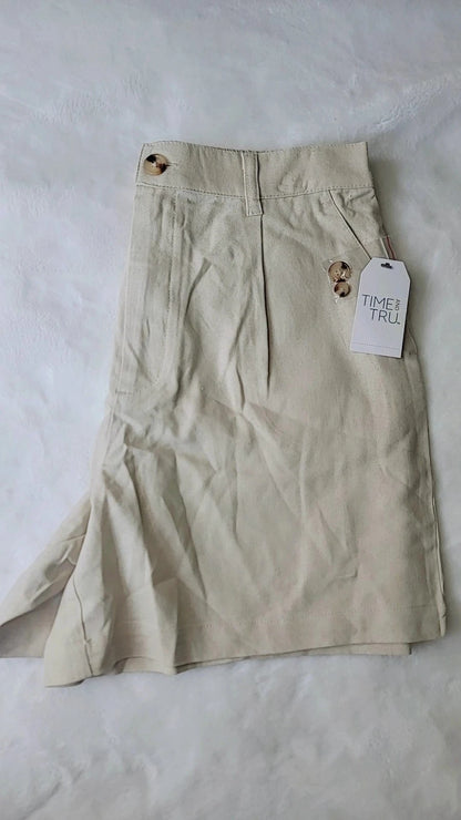 Pantalón corto Time &amp; Tru de mezcla de lino para mujer, color beige con bolsillos, entrepierna de 4 pulgadas