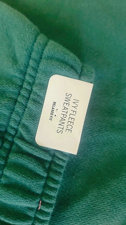 Calça de moletom feminina Victoria's Secret PINK Ivy Fleece, modelagem relaxada.