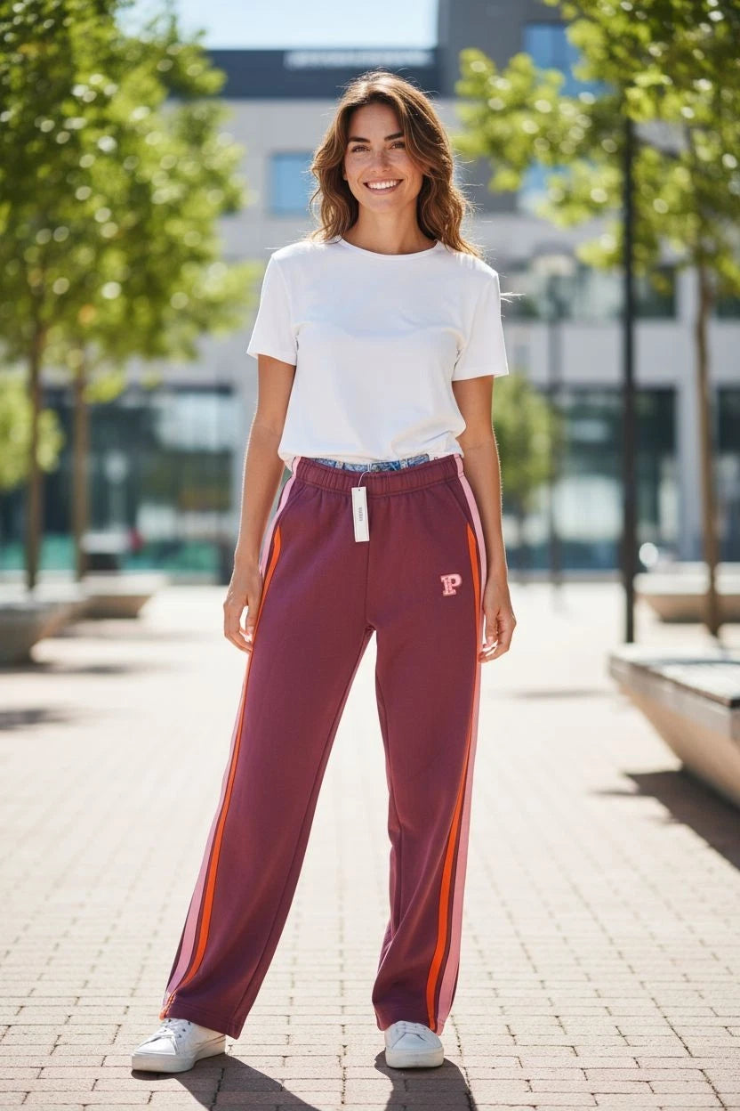 Calça de moletom Victoria's Secret Pink, modelo Ivy Fleece, corte reto e modelagem relaxada.