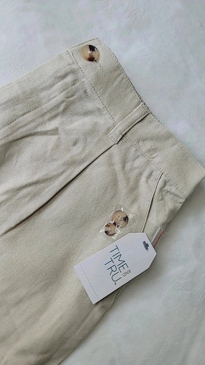 Pantalón corto Time &amp; Tru de mezcla de lino para mujer, color beige con bolsillos, entrepierna de 4 pulgadas