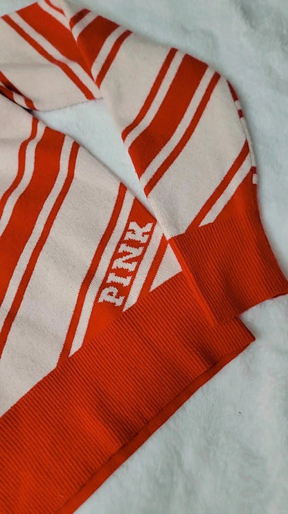 Suéter navideño de Victoria's Secret PINK