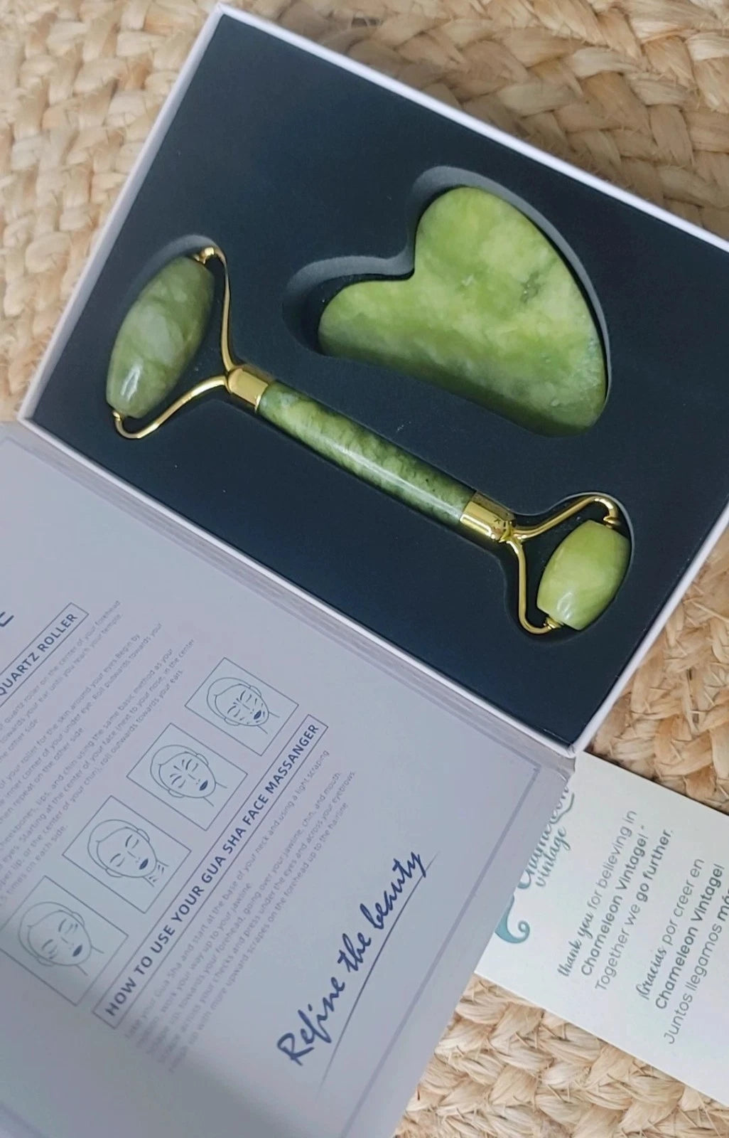 Conjunto Roller + Pedra Gua Sha - Massageador Facial Original de Jade - Cuidados Antienvelhecimento para a Pele