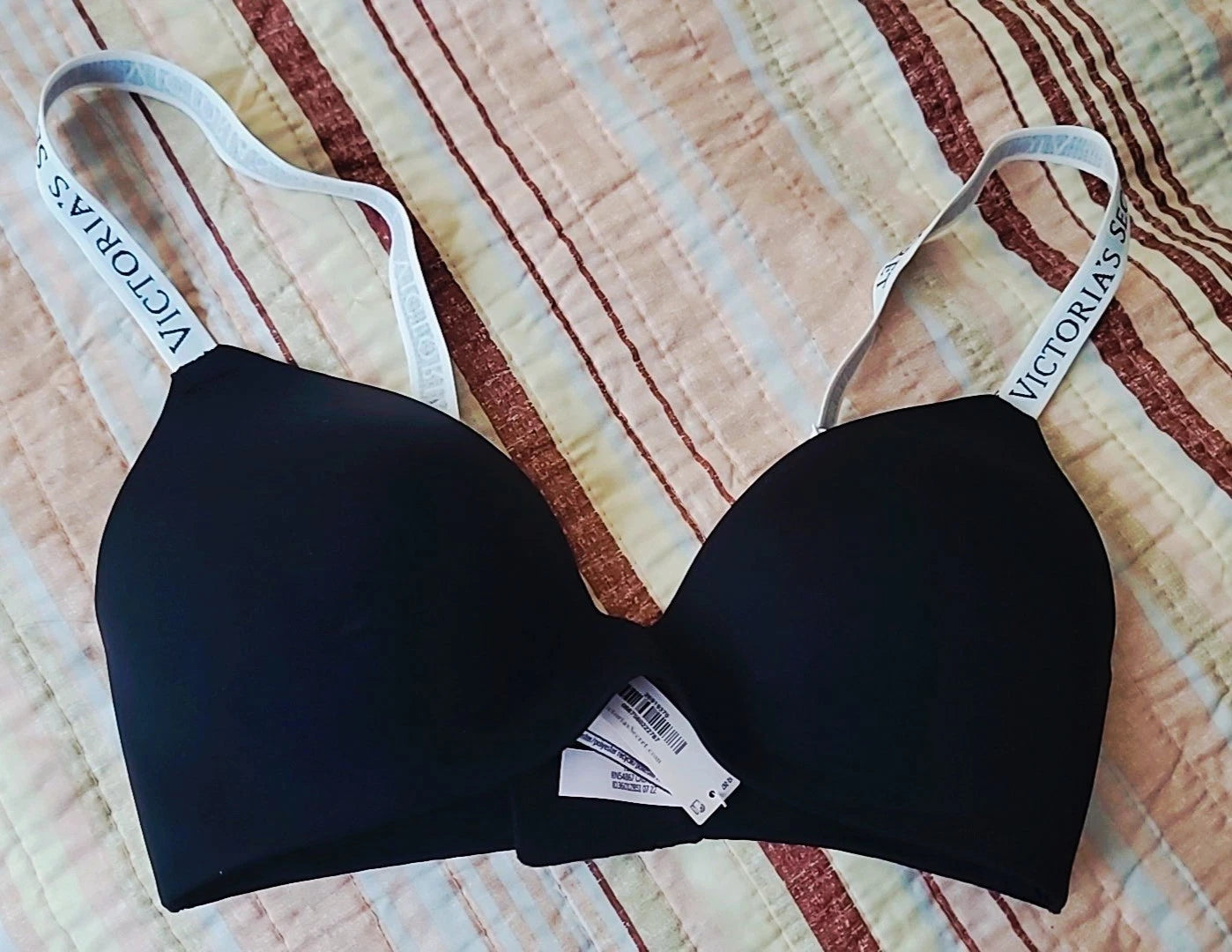 Sujetador Victoria's Secret con logo, ligeramente forrado y sin aros, talla 32D, negro