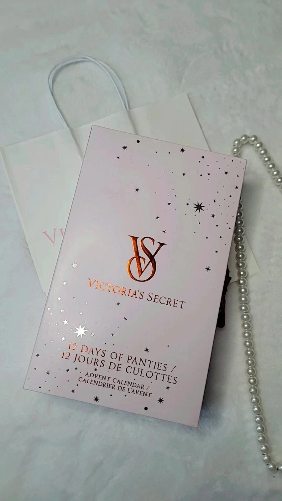Calendário do Advento da Victoria's Secret com 12 calcinhas, edição limitada. Biquíni.